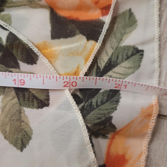 Rue 21 Fall Spring Orange Floral Rose Open Back Bell Sleeve Blouse Size … - Picture 12 of 12